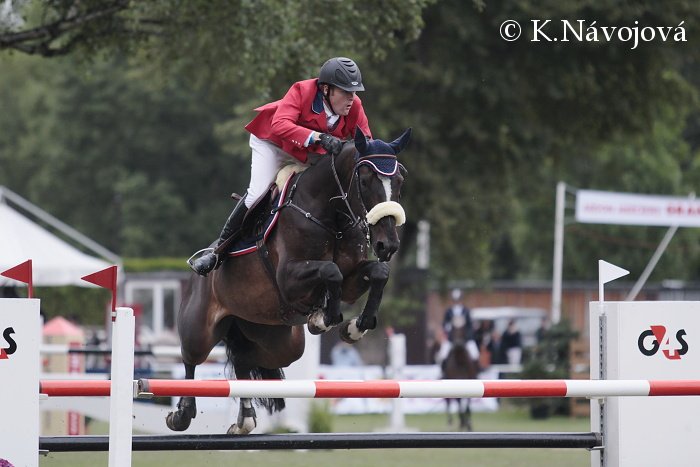 vítěz dvou kvalifikací a posléze i GP, Tim Hoster na snímku s L B Look at Me vítěz dvou kvalifikací a posléze i GP, Tim Hoster na snímku s L B Look at Me