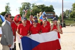 Česká ekipa při zahajovacím ceremoniálu