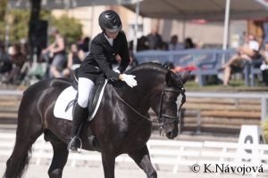 Nicola Grünthálová, Diamant