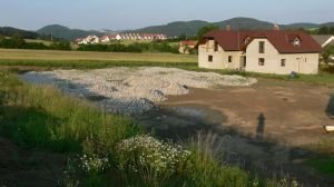 5.7.2009 - první vrstva - makadam frakce 100/130